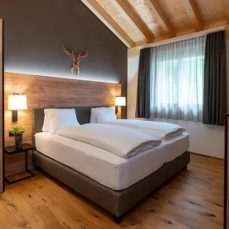 Pradas Brigels Lägenhetshotell 4*