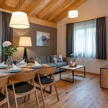 Lägenhetshotell Pradas Brigels 4*