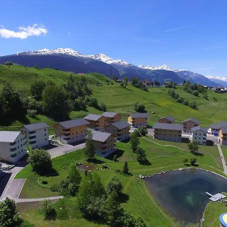 Lägenhetshotell Pradas Brigels 4*