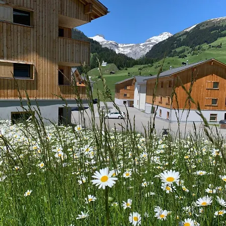 Pradas Brigels Lägenhetshotell