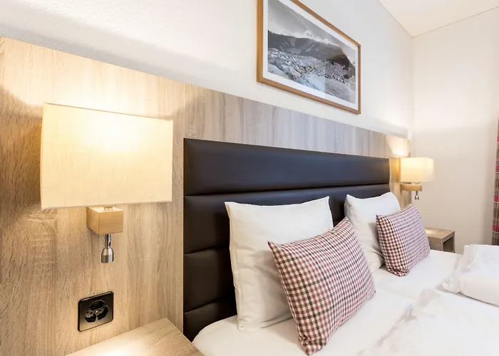 Pradas Brigels Aparthotel 4*