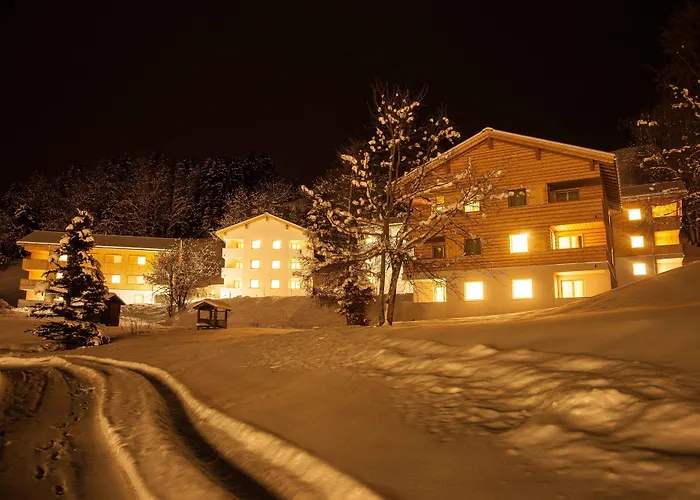 Aparthotel Pradas Brigels 4*