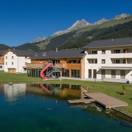 Pradas Brigels Hotel apartamentowy Breíl